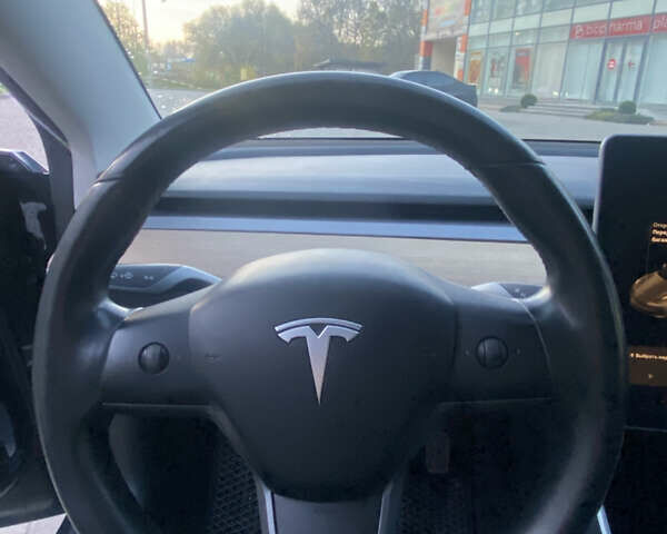 Тесла Модель 3 2018 в Хмельницком на Automoto.ua Черный Тесла Модель 3, объемом двигателя 0 л и пробегом 177 тыс. км за 16600 $, фото 25 на Automoto.ua