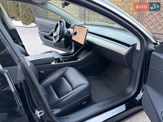 Черный Тесла Модель 3, объемом двигателя 0 л и пробегом 167 тыс. км за 15500 $, фото 20 на Automoto.ua