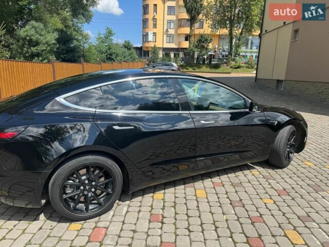 Черный Тесла Модель 3, объемом двигателя 0 л и пробегом 135 тыс. км за 13900 $, фото 5 на Automoto.ua