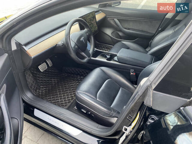 Черный Тесла Модель 3, объемом двигателя 0 л и пробегом 250 тыс. км за 16500 $, фото 11 на Automoto.ua