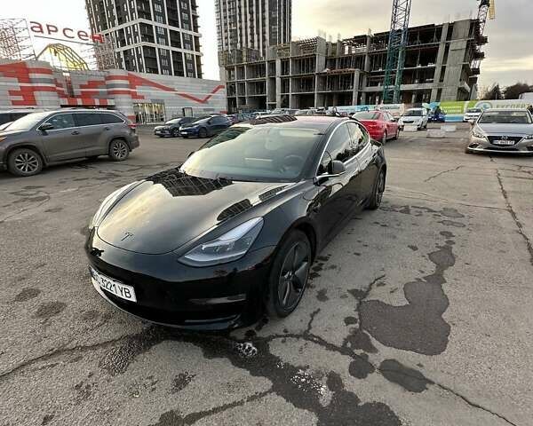 Чорний Тесла Модель 3, об'ємом двигуна 0 л та пробігом 123 тис. км за 16499 $, фото 2 на Automoto.ua