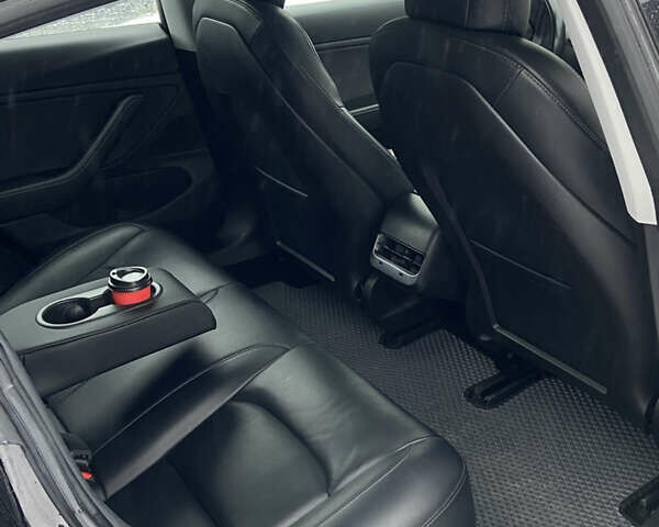 Черный Тесла Модель 3, объемом двигателя 0 л и пробегом 110 тыс. км за 15000 $, фото 9 на Automoto.ua