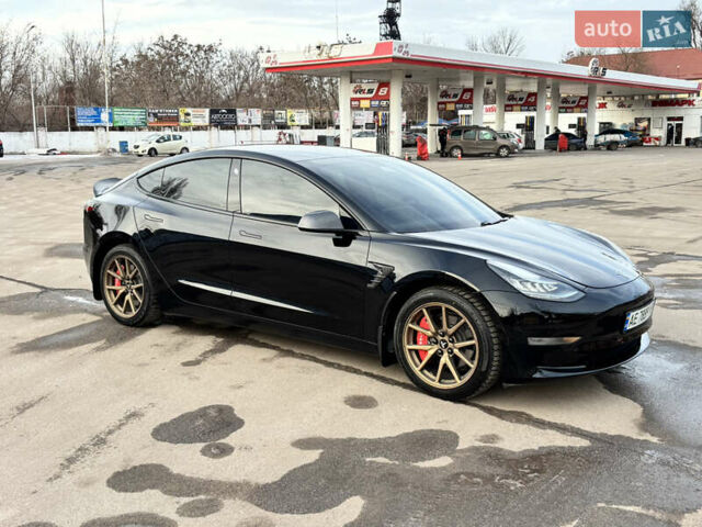 Чорний Тесла Модель 3, об'ємом двигуна 0 л та пробігом 107 тис. км за 17900 $, фото 7 на Automoto.ua