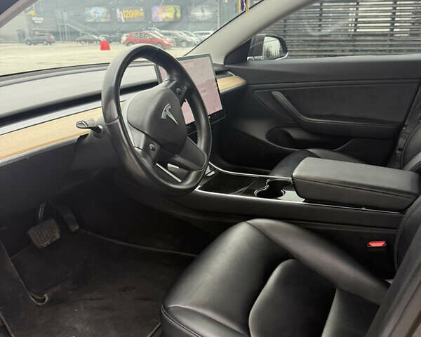 Черный Тесла Модель 3, объемом двигателя 0 л и пробегом 130 тыс. км за 15100 $, фото 31 на Automoto.ua
