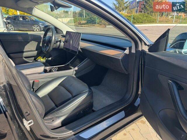 Чорний Тесла Модель 3, об'ємом двигуна 0 л та пробігом 102 тис. км за 16500 $, фото 21 на Automoto.ua
