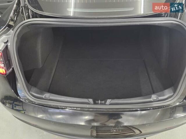 Чорний Тесла Модель 3, об'ємом двигуна 0 л та пробігом 140 тис. км за 14800 $, фото 6 на Automoto.ua