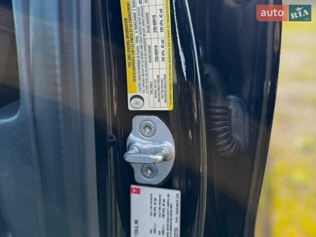 Черный Тесла Модель 3, объемом двигателя 0 л и пробегом 230 тыс. км за 14300 $, фото 12 на Automoto.ua