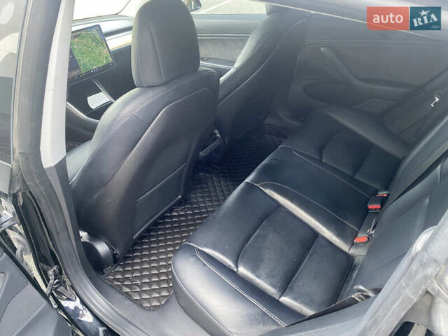 Черный Тесла Модель 3, объемом двигателя 0 л и пробегом 250 тыс. км за 16500 $, фото 12 на Automoto.ua