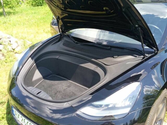 Чорний Тесла Модель 3, об'ємом двигуна 0 л та пробігом 177 тис. км за 16500 $, фото 11 на Automoto.ua