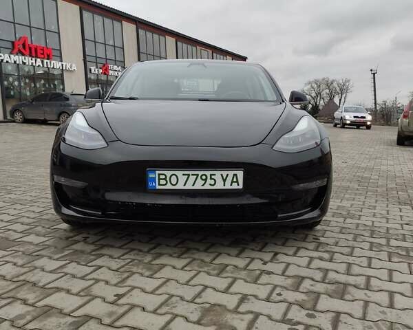 Чорний Тесла Модель 3, об'ємом двигуна 0 л та пробігом 58 тис. км за 15900 $, фото 41 на Automoto.ua