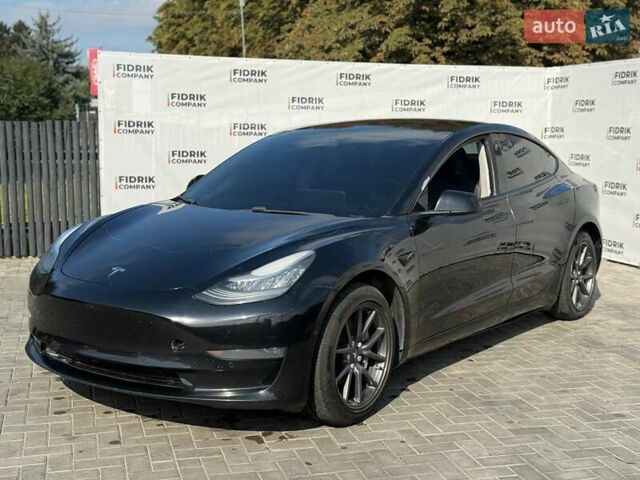 Черный Тесла Модель 3, объемом двигателя 0 л и пробегом 220 тыс. км за 13300 $, фото 1 на Automoto.ua