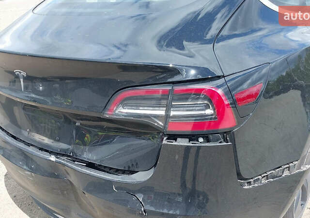 Черный Тесла Модель 3, объемом двигателя 0 л и пробегом 120 тыс. км за 14999 $, фото 9 на Automoto.ua