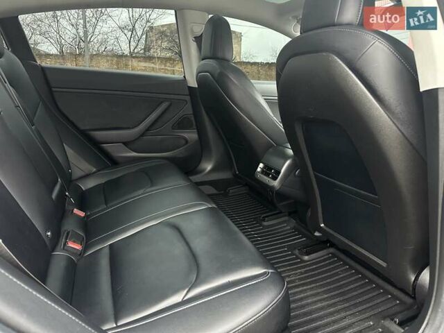 Черный Тесла Модель 3, объемом двигателя 0 л и пробегом 114 тыс. км за 16750 $, фото 43 на Automoto.ua