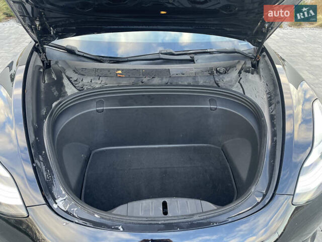 Чорний Тесла Модель 3, об'ємом двигуна 0 л та пробігом 156 тис. км за 15699 $, фото 12 на Automoto.ua