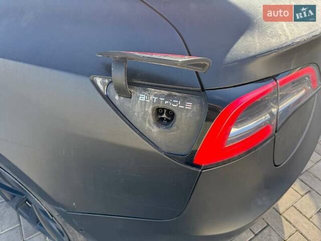 Черный Тесла Модель 3, объемом двигателя 0 л и пробегом 255 тыс. км за 12500 $, фото 17 на Automoto.ua