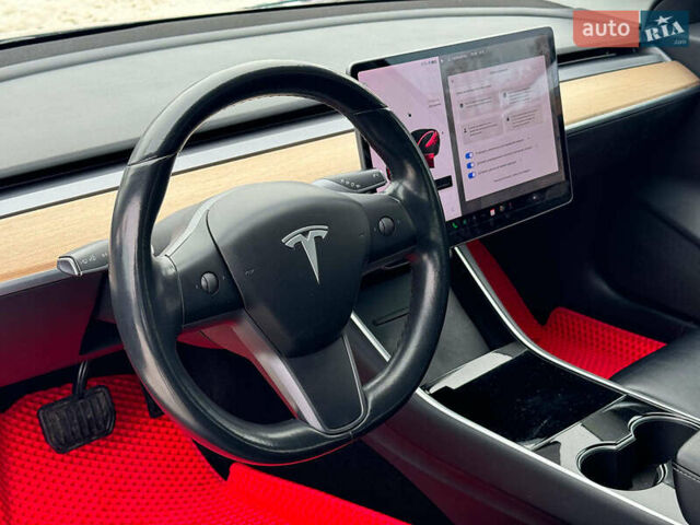 Чорний Тесла Модель 3, об'ємом двигуна 0 л та пробігом 137 тис. км за 18990 $, фото 18 на Automoto.ua