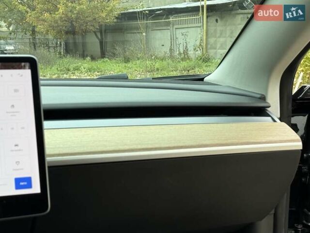 Черный Тесла Модель 3, объемом двигателя 0 л и пробегом 102 тыс. км за 18900 $, фото 72 на Automoto.ua