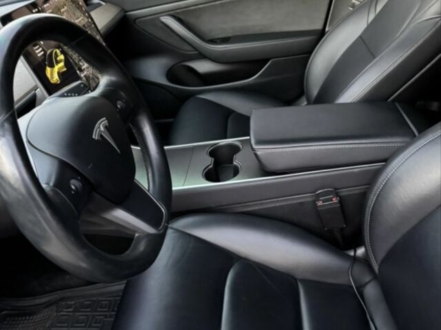 Черный Тесла Модель 3, объемом двигателя 0 л и пробегом 95 тыс. км за 18000 $, фото 6 на Automoto.ua