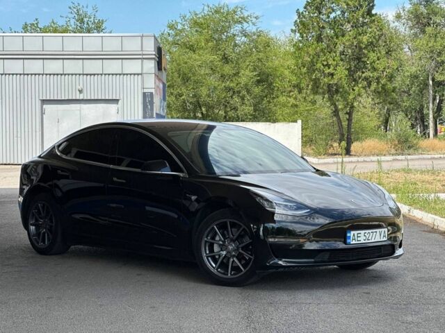 Черный Тесла Модель 3, объемом двигателя 0 л и пробегом 98 тыс. км за 14700 $, фото 2 на Automoto.ua