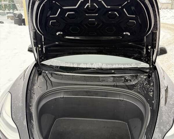 Чорний Тесла Модель 3, об'ємом двигуна 0 л та пробігом 211 тис. км за 14500 $, фото 6 на Automoto.ua