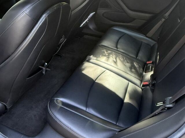 Черный Тесла Модель 3, объемом двигателя 0 л и пробегом 120 тыс. км за 18000 $, фото 7 на Automoto.ua