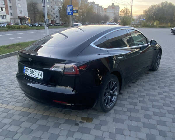 Тесла Модель 3 2018 в Хмельницком на Automoto.ua Черный Тесла Модель 3, объемом двигателя 0 л и пробегом 177 тыс. км за 16600 $, фото 20 на Automoto.ua