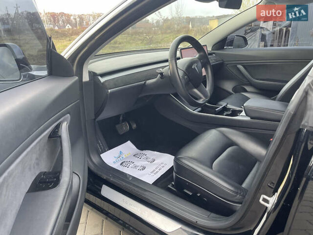 Чорний Тесла Модель 3, об'ємом двигуна 0 л та пробігом 156 тис. км за 14999 $, фото 15 на Automoto.ua