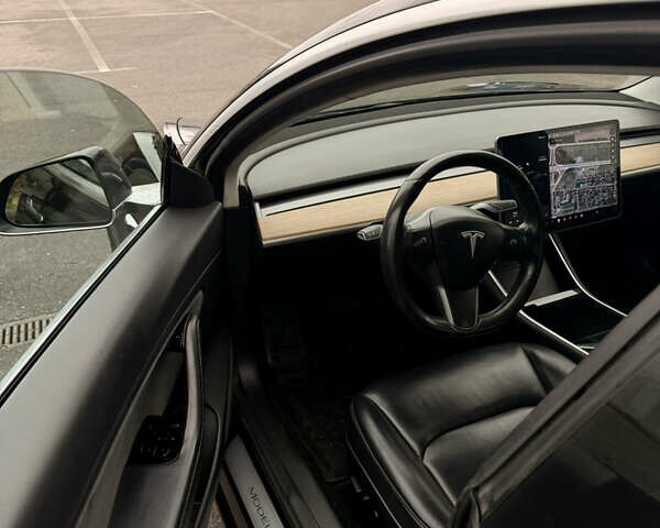 Черный Тесла Модель 3, объемом двигателя 0 л и пробегом 158 тыс. км за 18300 $, фото 6 на Automoto.ua