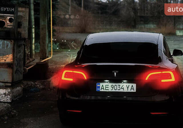 Черный Тесла Модель 3, объемом двигателя 0 л и пробегом 98 тыс. км за 16900 $, фото 2 на Automoto.ua