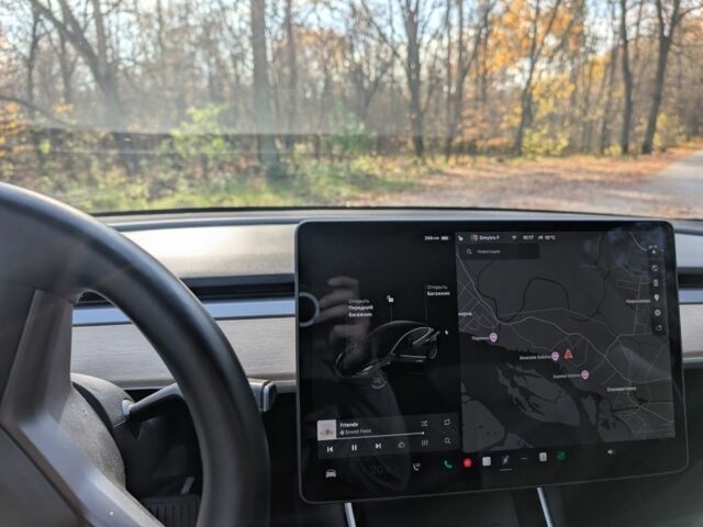 Черный Тесла Модель 3, объемом двигателя 0 л и пробегом 130 тыс. км за 17500 $, фото 6 на Automoto.ua