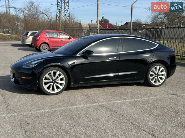 Черный Тесла Модель 3, объемом двигателя 0 л и пробегом 140 тыс. км за 16499 $, фото 4 на Automoto.ua