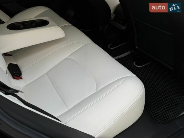 Черный Тесла Модель 3, объемом двигателя 0 л и пробегом 216 тыс. км за 14999 $, фото 30 на Automoto.ua