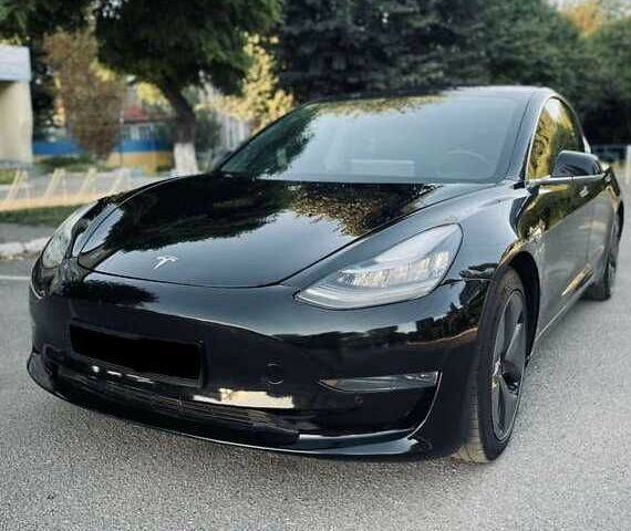 Черный Тесла Модель 3, объемом двигателя 0 л и пробегом 70 тыс. км за 13000 $, фото 3 на Automoto.ua