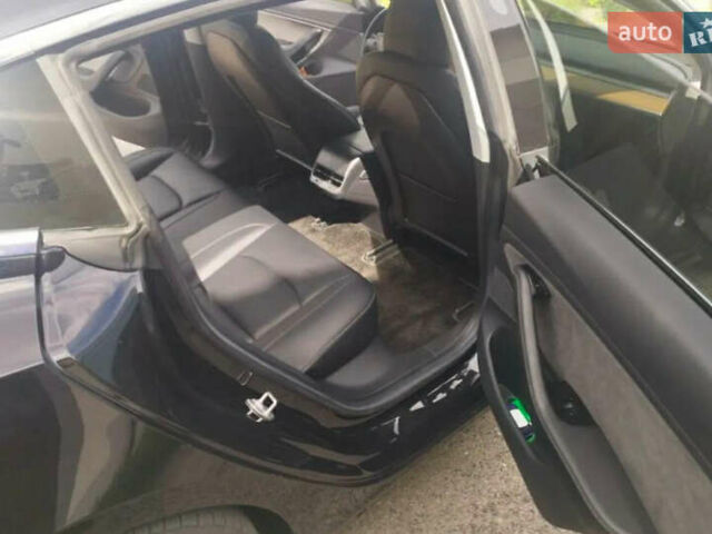 Чорний Тесла Модель 3, об'ємом двигуна 0 л та пробігом 195 тис. км за 14500 $, фото 7 на Automoto.ua