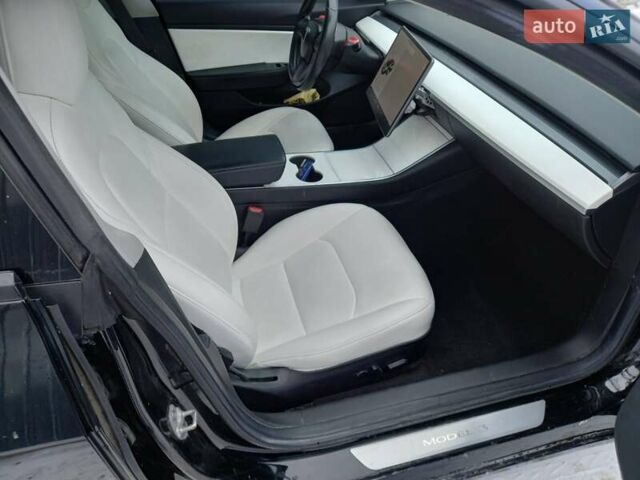 Черный Тесла Модель 3, объемом двигателя 0 л и пробегом 370 тыс. км за 13500 $, фото 14 на Automoto.ua
