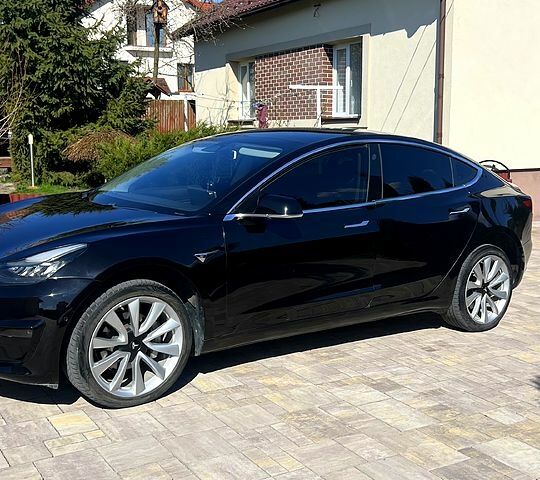 Черный Тесла Модель 3, объемом двигателя 0.42 л и пробегом 126 тыс. км за 16500 $, фото 7 на Automoto.ua