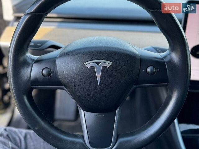Черный Тесла Модель 3, объемом двигателя 0 л и пробегом 230 тыс. км за 14300 $, фото 14 на Automoto.ua