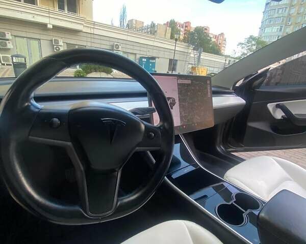 Чорний Тесла Модель 3, об'ємом двигуна 0 л та пробігом 94 тис. км за 19999 $, фото 20 на Automoto.ua