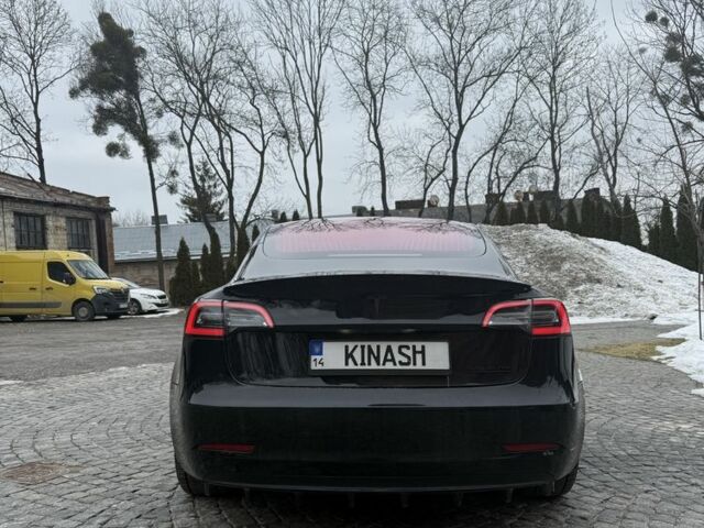 Чорний Тесла Модель 3, об'ємом двигуна 0 л та пробігом 92 тис. км за 18499 $, фото 3 на Automoto.ua