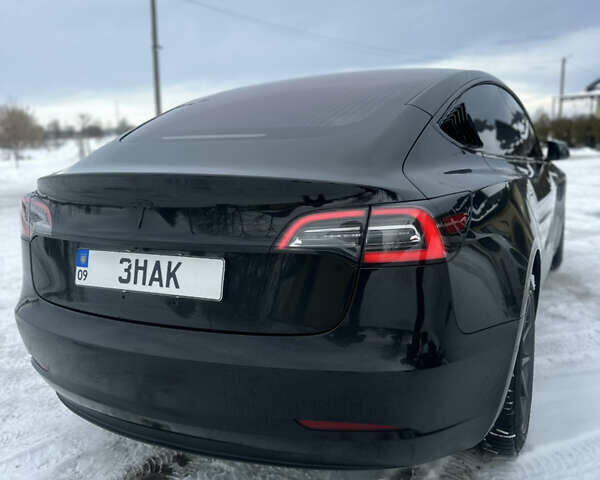Черный Тесла Модель 3, объемом двигателя 0 л и пробегом 64 тыс. км за 17000 $, фото 2 на Automoto.ua