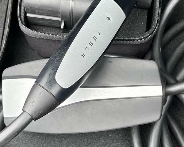 Чорний Тесла Модель 3, об'ємом двигуна 0 л та пробігом 58 тис. км за 15900 $, фото 51 на Automoto.ua