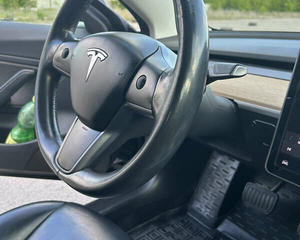 Черный Тесла Модель 3, объемом двигателя 0 л и пробегом 141 тыс. км за 19777 $, фото 23 на Automoto.ua