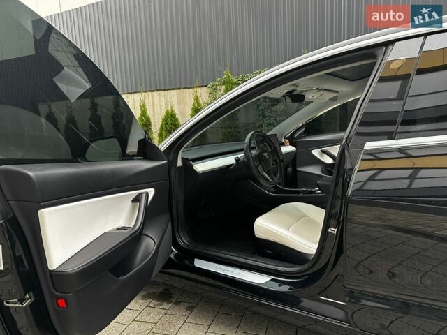 Черный Тесла Модель 3, объемом двигателя 0 л и пробегом 107 тыс. км за 17900 $, фото 26 на Automoto.ua
