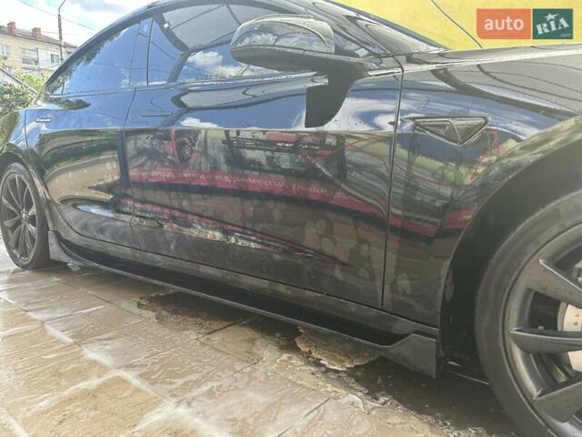 Черный Тесла Модель 3, объемом двигателя 0 л и пробегом 79 тыс. км за 26999 $, фото 28 на Automoto.ua