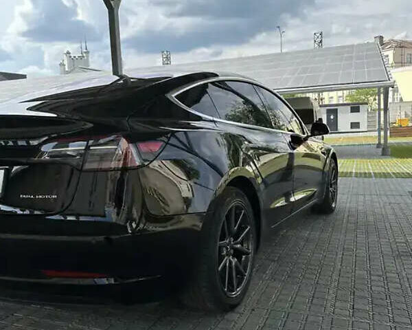 Чорний Тесла Модель 3, об'ємом двигуна 0 л та пробігом 128 тис. км за 18200 $, фото 14 на Automoto.ua