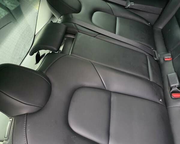 Чорний Тесла Модель 3, об'ємом двигуна 0 л та пробігом 130 тис. км за 12700 $, фото 20 на Automoto.ua