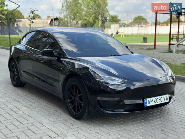 Чорний Тесла Модель 3, об'ємом двигуна 0 л та пробігом 75 тис. км за 19199 $, фото 5 на Automoto.ua
