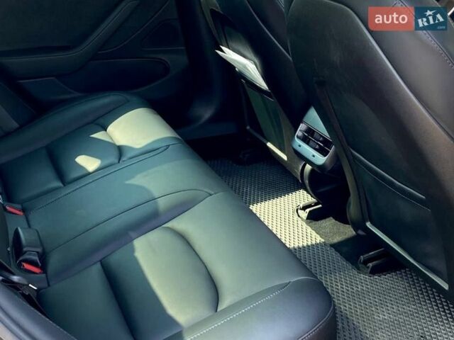 Чорний Тесла Модель 3, об'ємом двигуна 0 л та пробігом 49 тис. км за 19000 $, фото 13 на Automoto.ua
