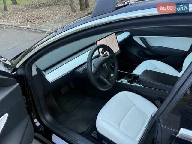 Черный Тесла Модель 3, объемом двигателя 0 л и пробегом 90 тыс. км за 17500 $, фото 4 на Automoto.ua