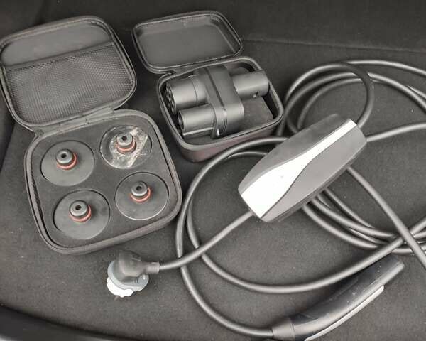 Чорний Тесла Модель 3, об'ємом двигуна 0 л та пробігом 58 тис. км за 15900 $, фото 48 на Automoto.ua